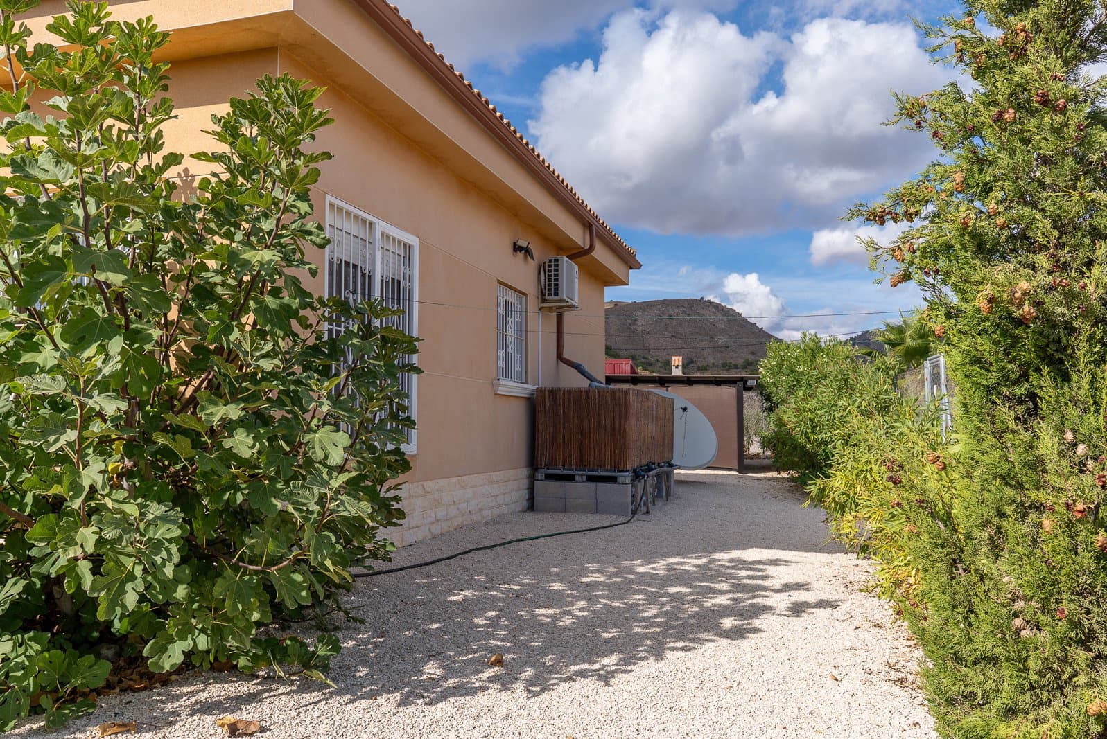 3 slaapkamer Villa te koop in Macisvenda met zwembad garage - € 349.995 (Ref: 10165919)