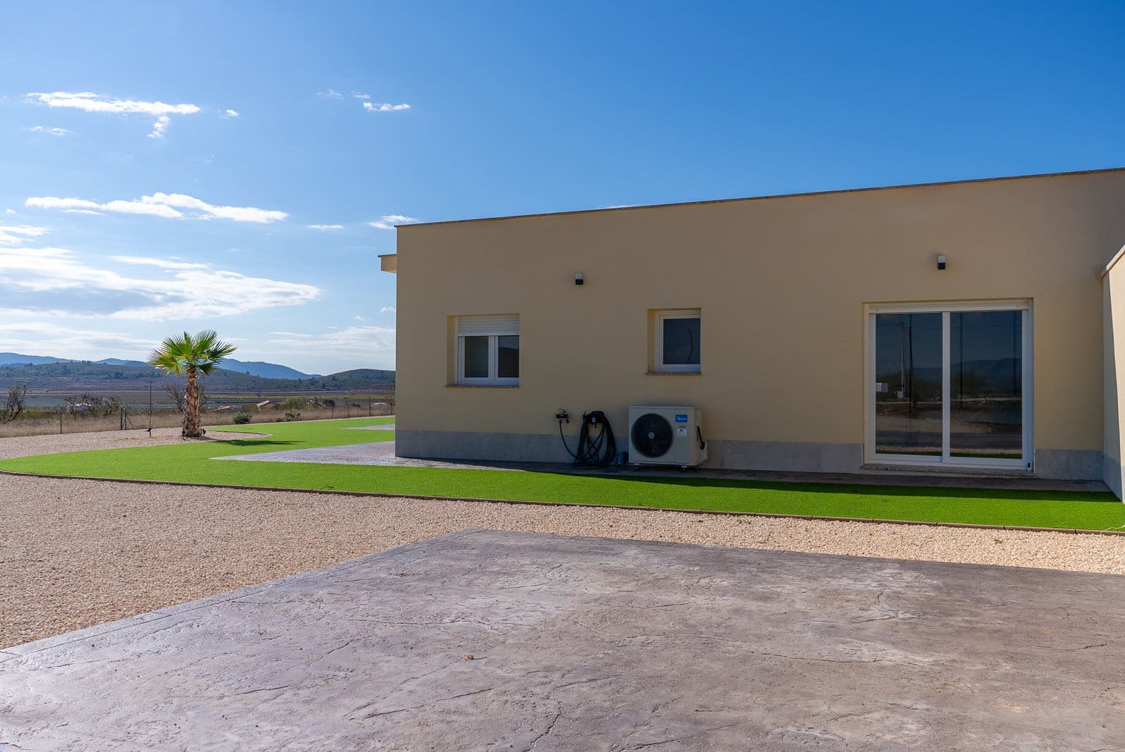 2 sovrum Villa till salu i Pinoso med pool garage - 389 000 € (Ref: 10169055)