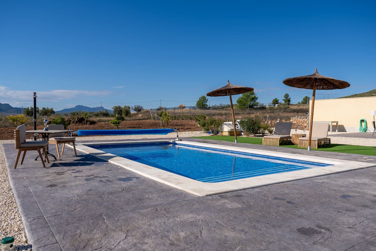2 sovrum Villa till salu i Pinoso med pool garage - 389 000 € (Ref: 10169055)