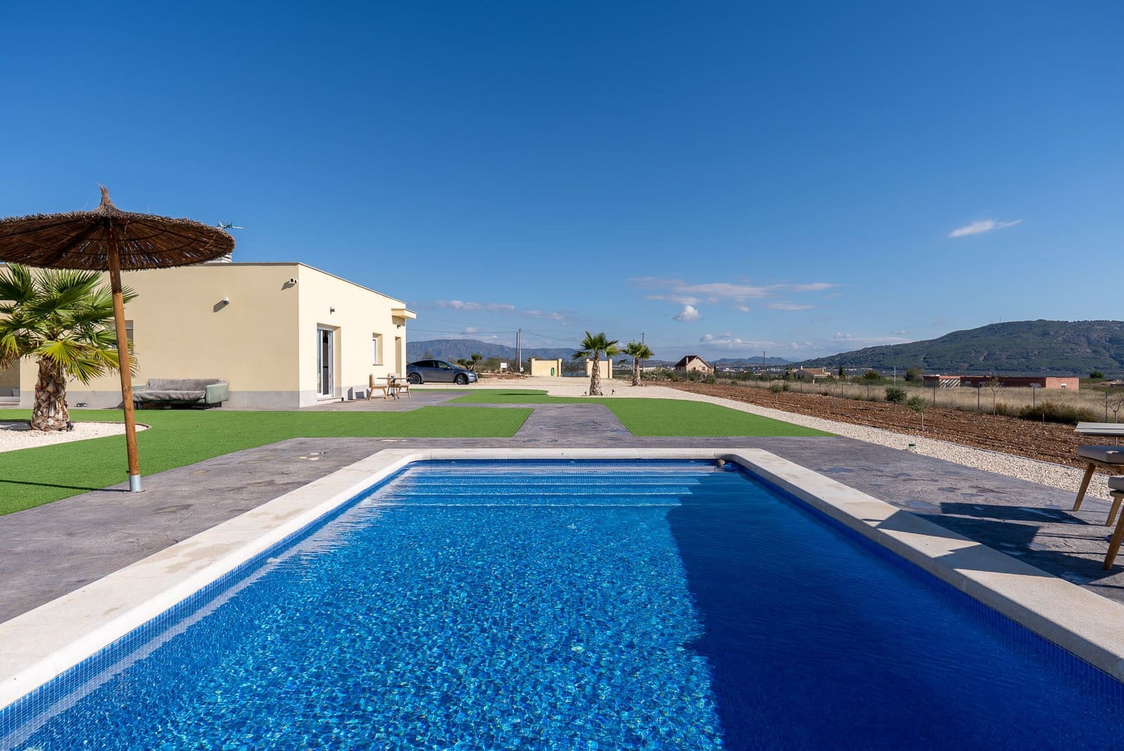 2 sovrum Villa till salu i Pinoso med pool garage - 389 000 € (Ref: 10169055)