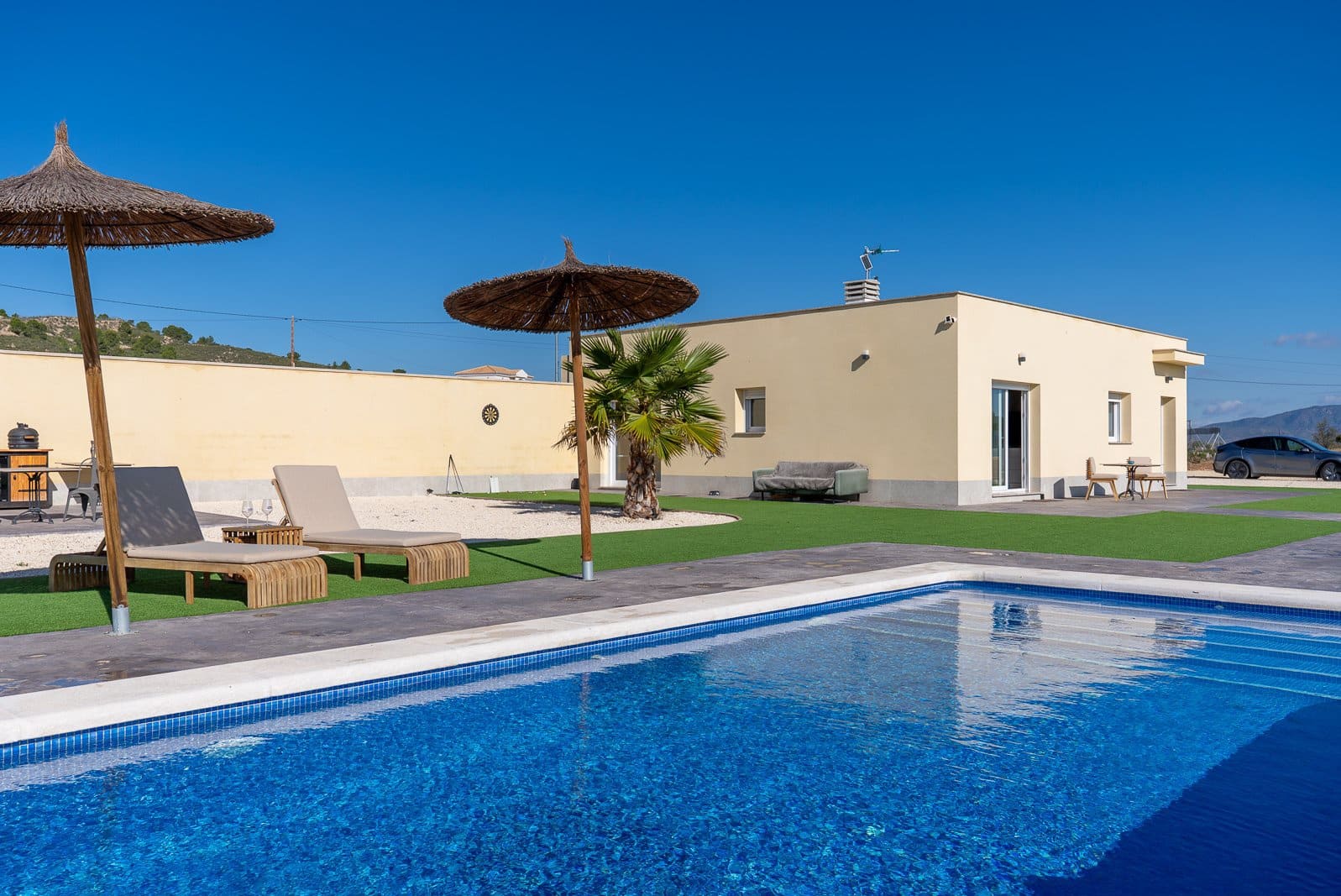 2 sovrum Villa till salu i Pinoso med pool garage - 389 000 € (Ref: 10169055)