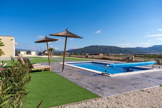2 sovrum Villa till salu i Pinoso med pool garage - 389 000 € (Ref: 10169055)