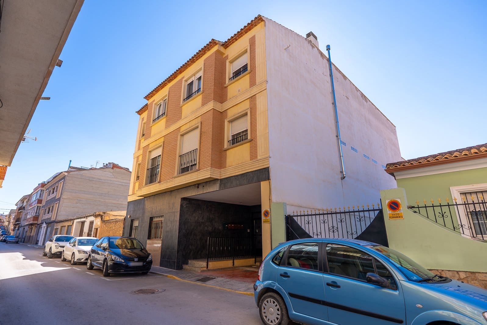 3 Zimmer Apartment zu verkaufen in Pinoso mit Pool Garage - 135.000 € (Ref: 10172966)