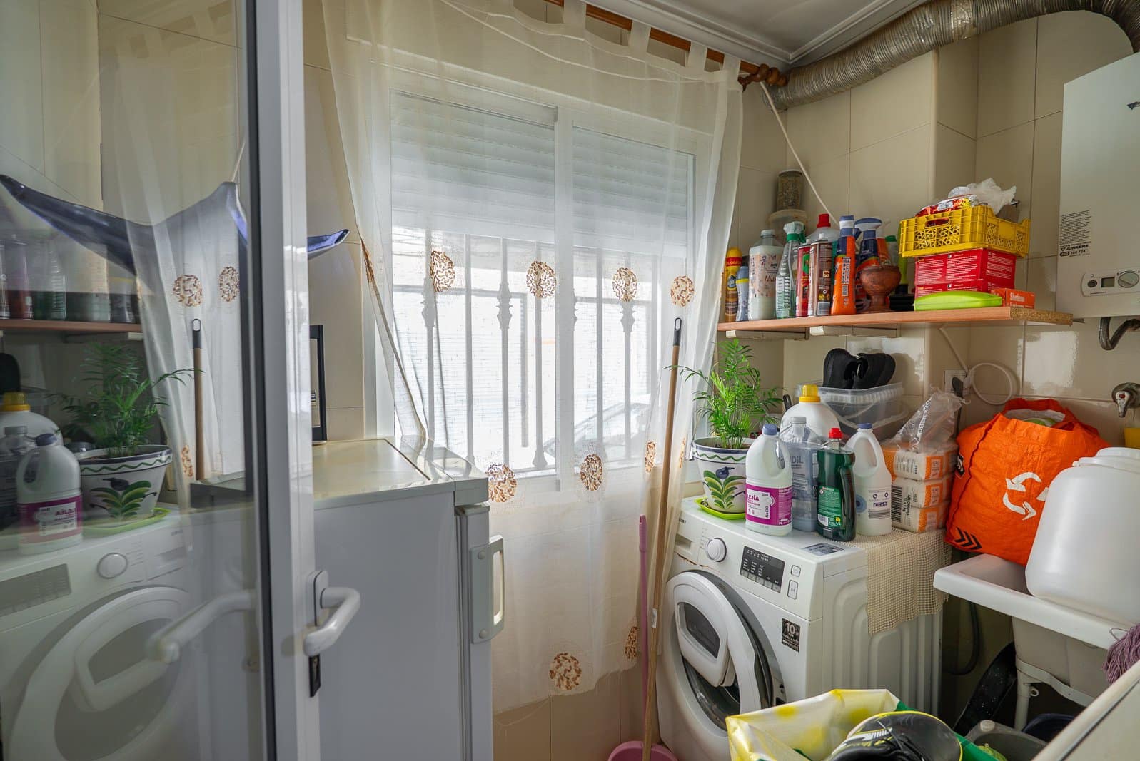 3 Zimmer Apartment zu verkaufen in Pinoso mit Pool Garage - 135.000 € (Ref: 10172966)