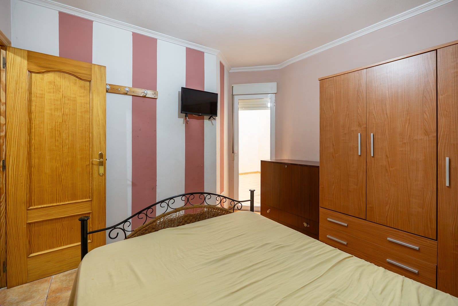 3 Zimmer Apartment zu verkaufen in Pinoso mit Pool Garage - 135.000 € (Ref: 10172966)