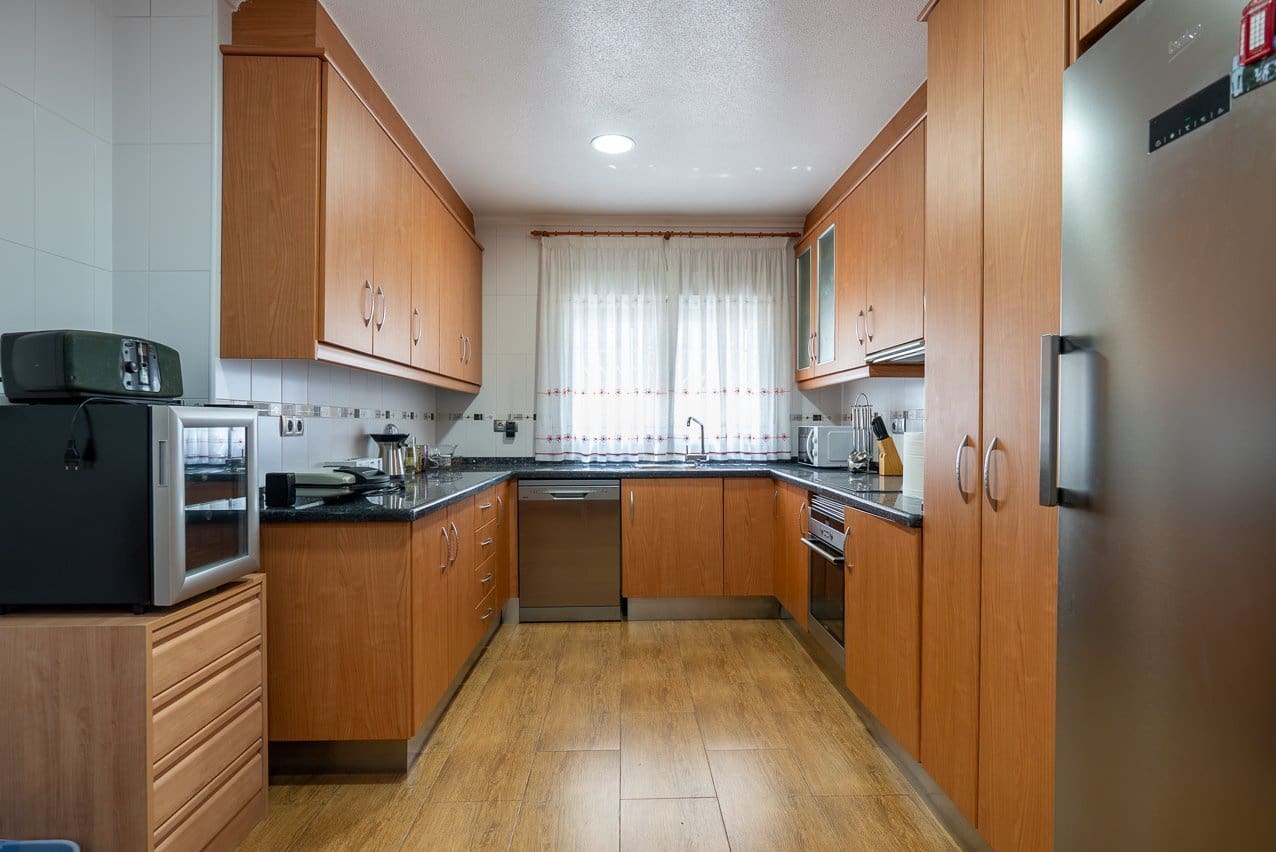 4 quarto Moradia para venda em Sax com piscina garagem - 425 000 € (Ref: 10175503)