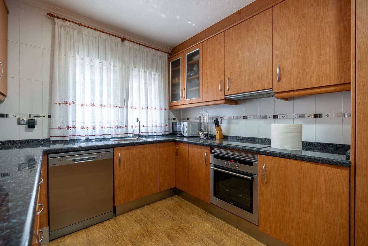 4 quarto Moradia para venda em Sax com piscina garagem - 425 000 € (Ref: 10175503)