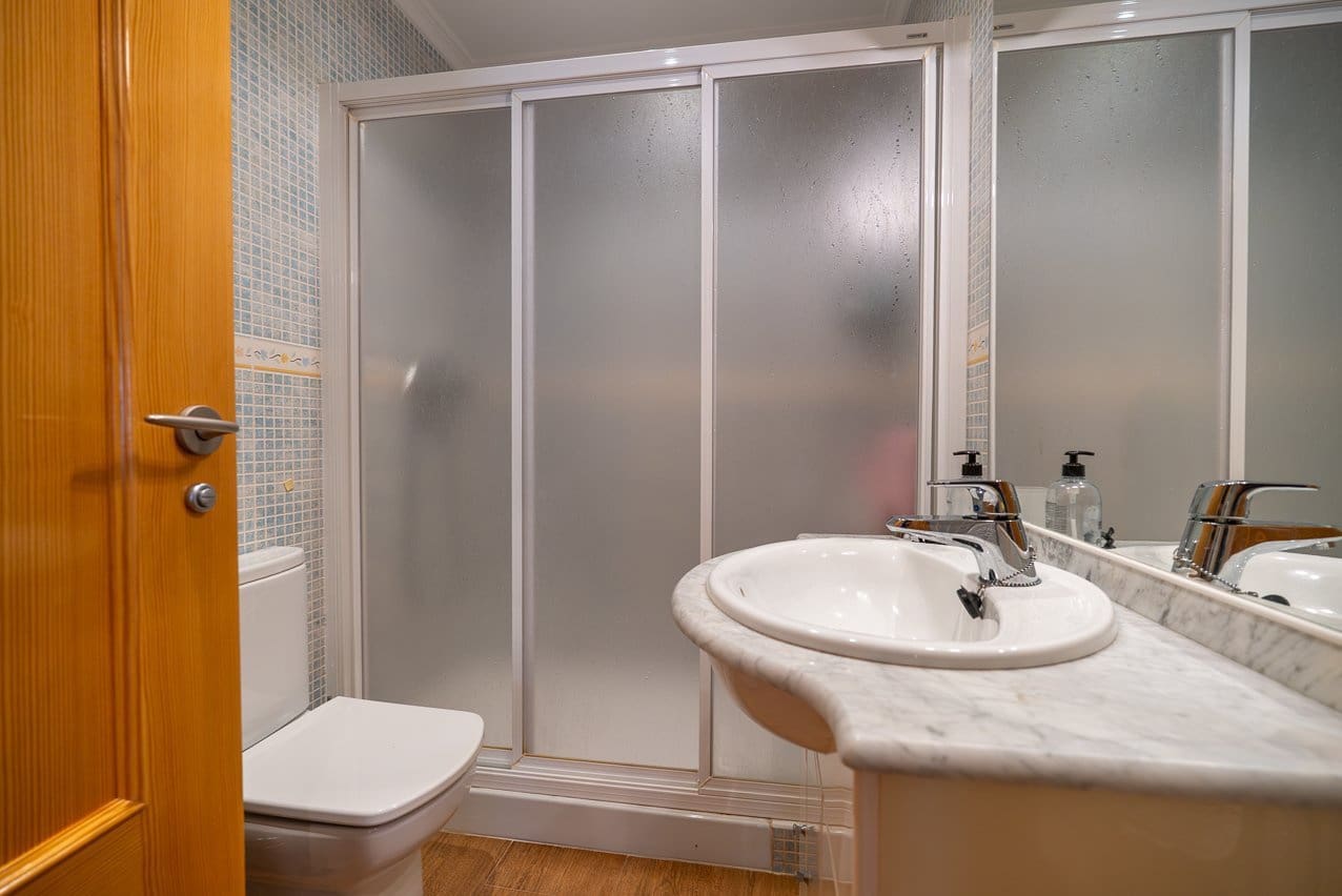 4 quarto Moradia para venda em Sax com piscina garagem - 425 000 € (Ref: 10175503)