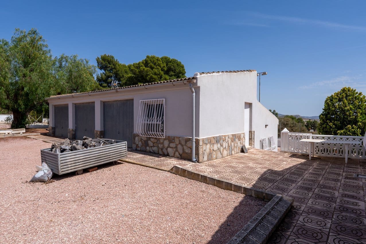 4 quarto Moradia para venda em Sax com piscina garagem - 425 000 € (Ref: 10175503)