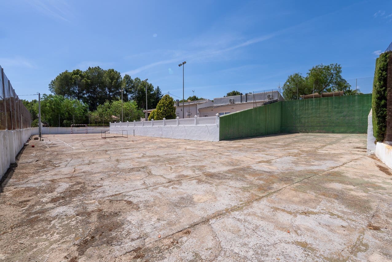 4 quarto Moradia para venda em Sax com piscina garagem - 425 000 € (Ref: 10175503)