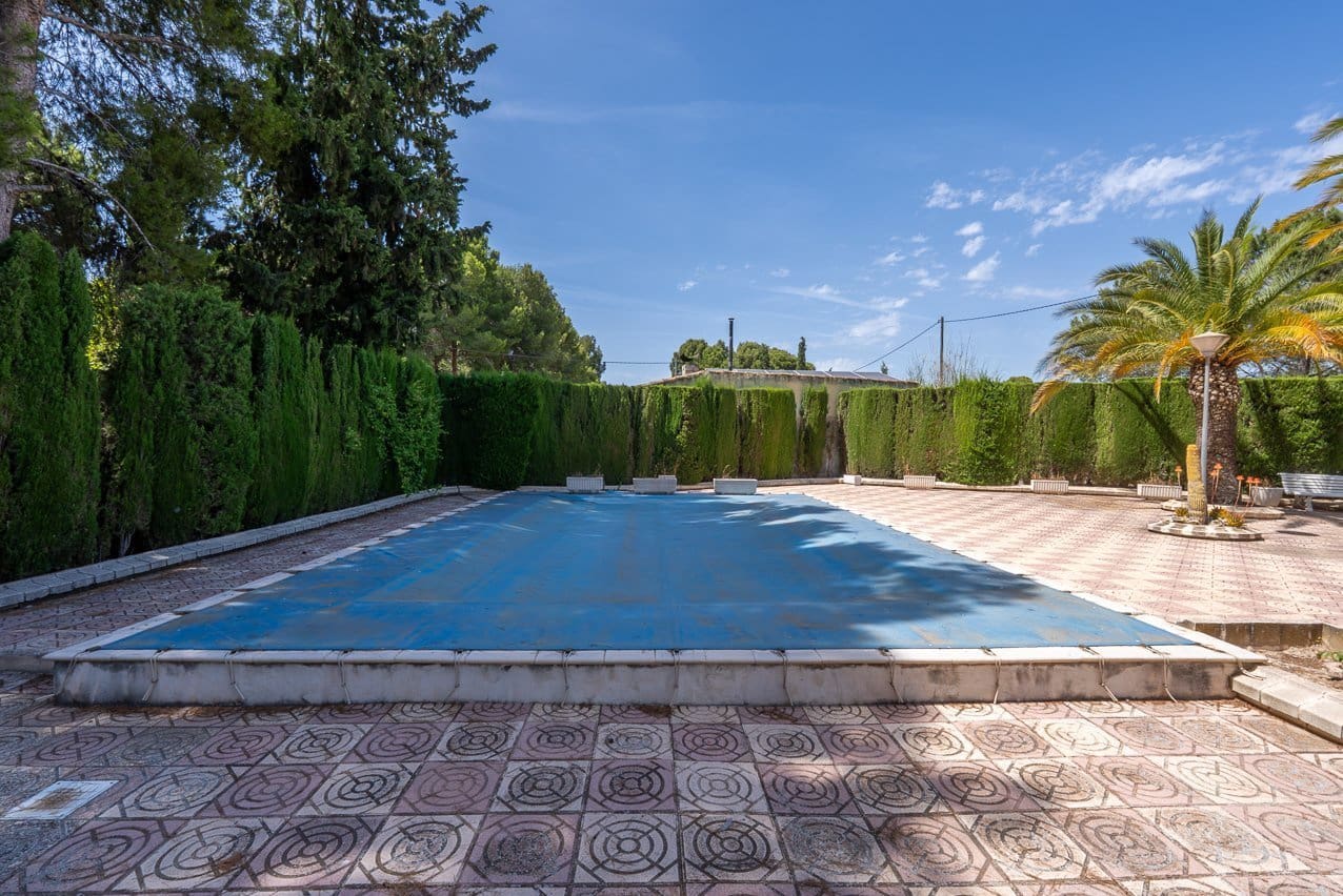 4 quarto Moradia para venda em Sax com piscina garagem - 425 000 € (Ref: 10175503)