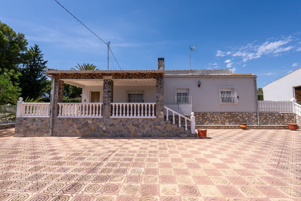 4 quarto Moradia para venda em Sax com piscina garagem - 425 000 € (Ref: 10175503)