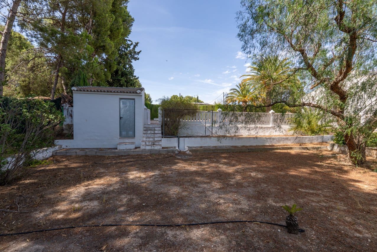 4 quarto Moradia para venda em Sax com piscina garagem - 425 000 € (Ref: 10175503)
