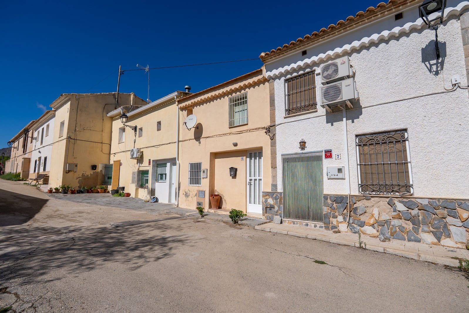 3 soveværelse Finca/Landehus til salg i Canada de la Lena med swimmingpool garage - € 69.950 (Ref: 10177690)