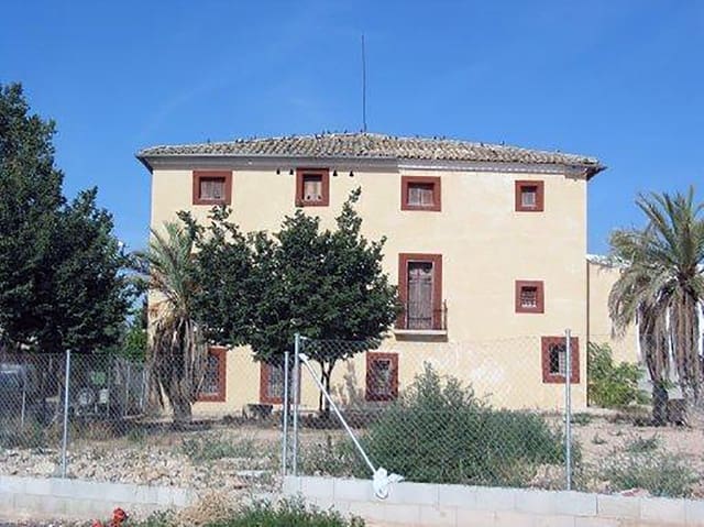 8 bedroom Finca/Country House for sale in Pinoso with pool - € 170,000 (Ref: 3126916)