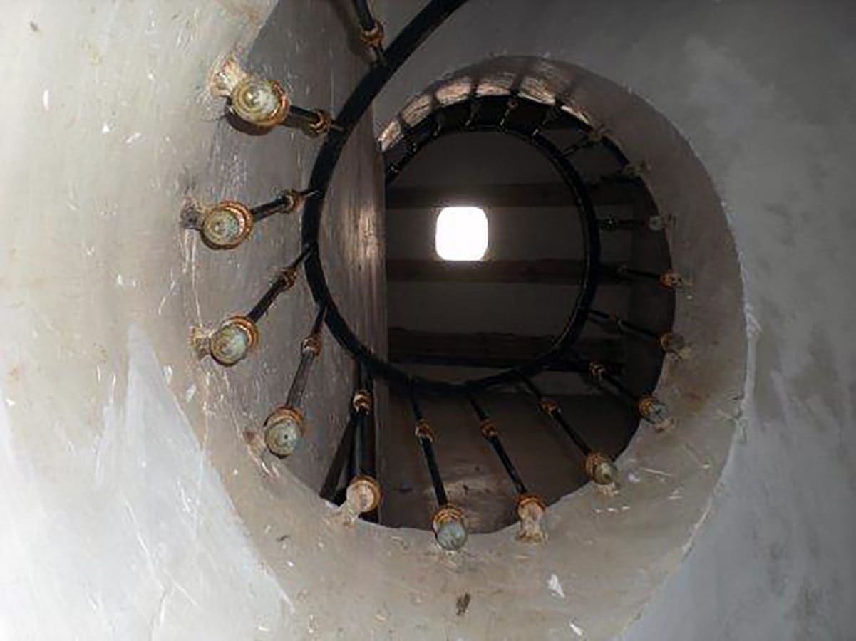 8 bedroom Finca/Country House for sale in Pinoso with pool - € 170,000 (Ref: 3126916)