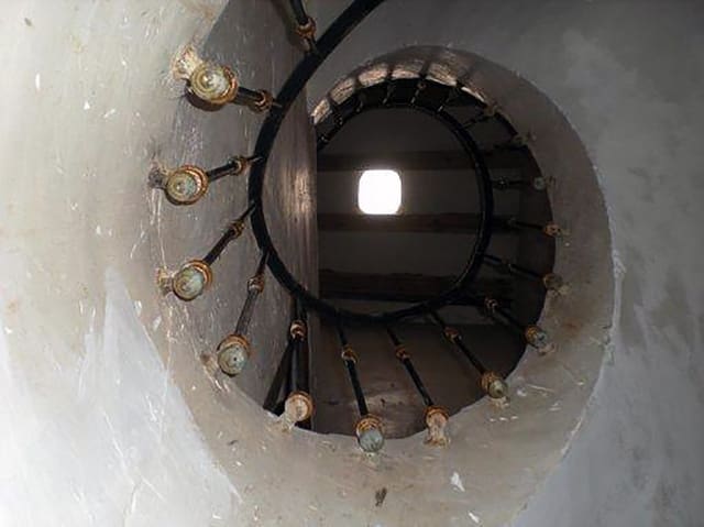 8 bedroom Finca/Country House for sale in Pinoso with pool - € 170,000 (Ref: 3126916)