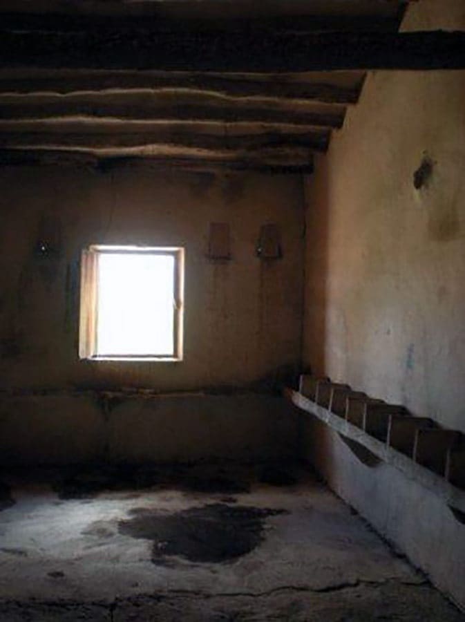 8 bedroom Finca/Country House for sale in Pinoso with pool - € 170,000 (Ref: 3126916)