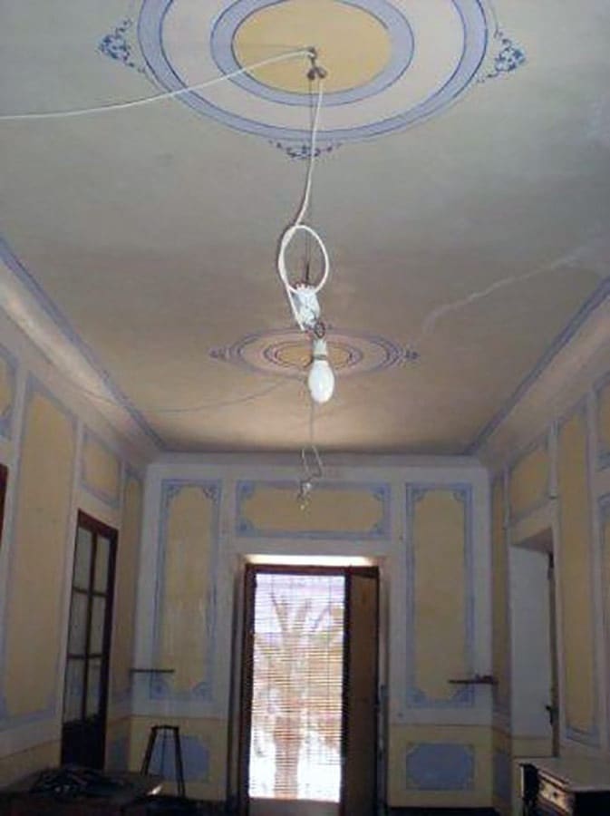 8 bedroom Finca/Country House for sale in Pinoso with pool - € 170,000 (Ref: 3126916)