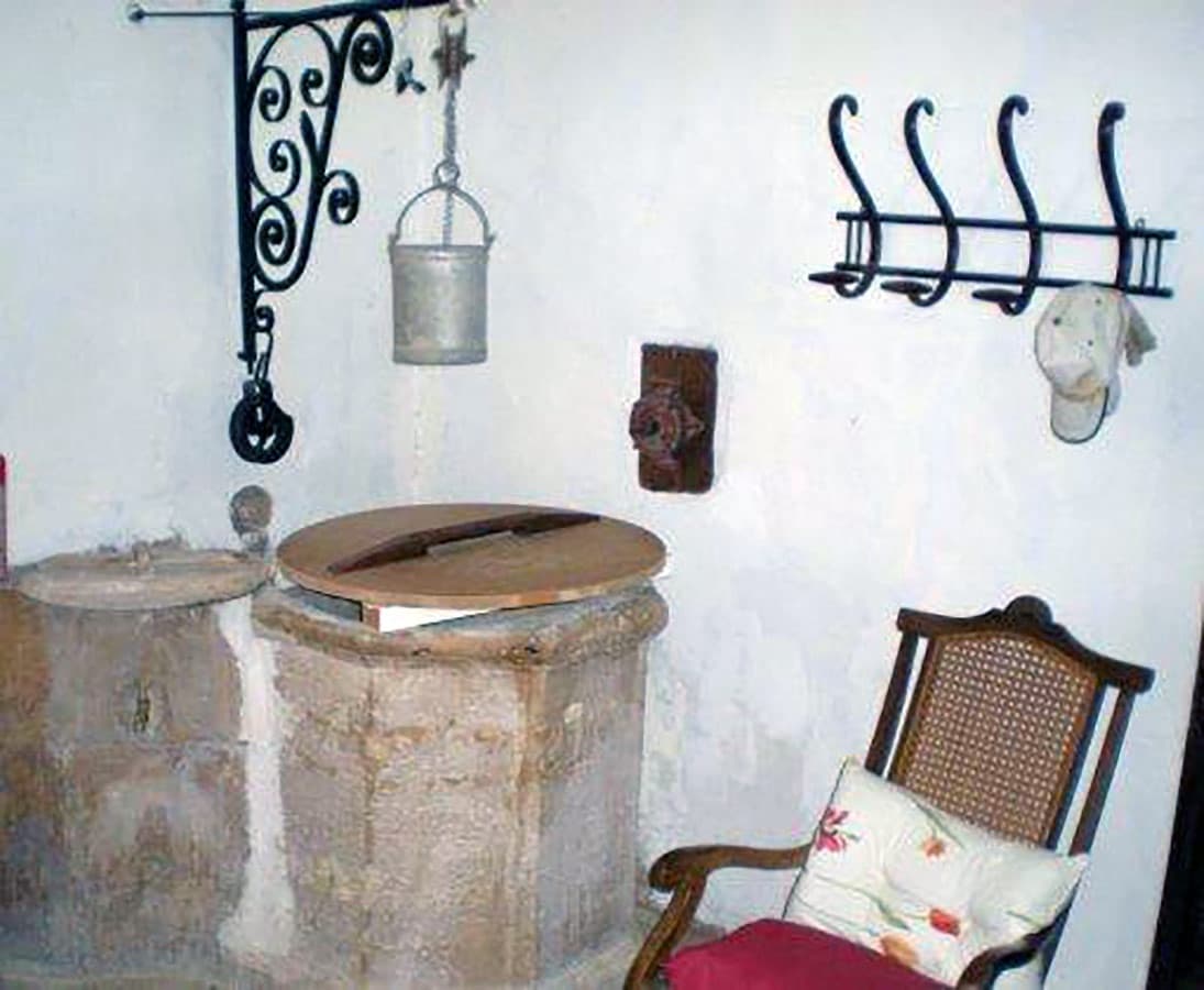 8 bedroom Finca/Country House for sale in Pinoso with pool - € 170,000 (Ref: 3126916)