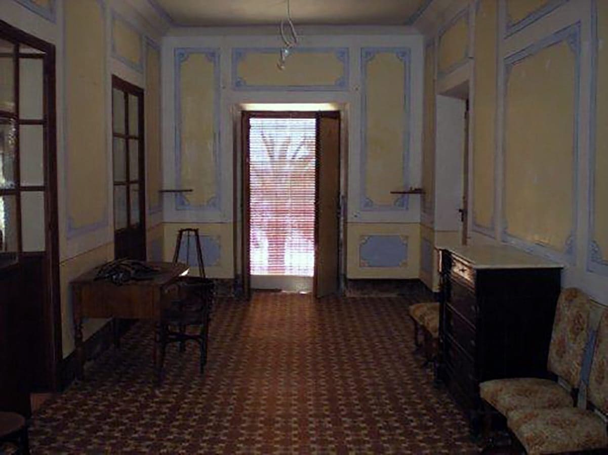 8 bedroom Finca/Country House for sale in Pinoso with pool - € 170,000 (Ref: 3126916)