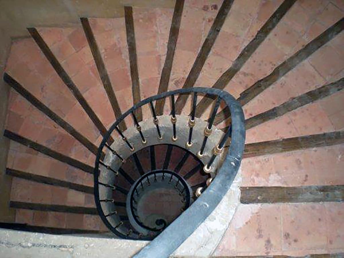 8 bedroom Finca/Country House for sale in Pinoso with pool - € 170,000 (Ref: 3126916)