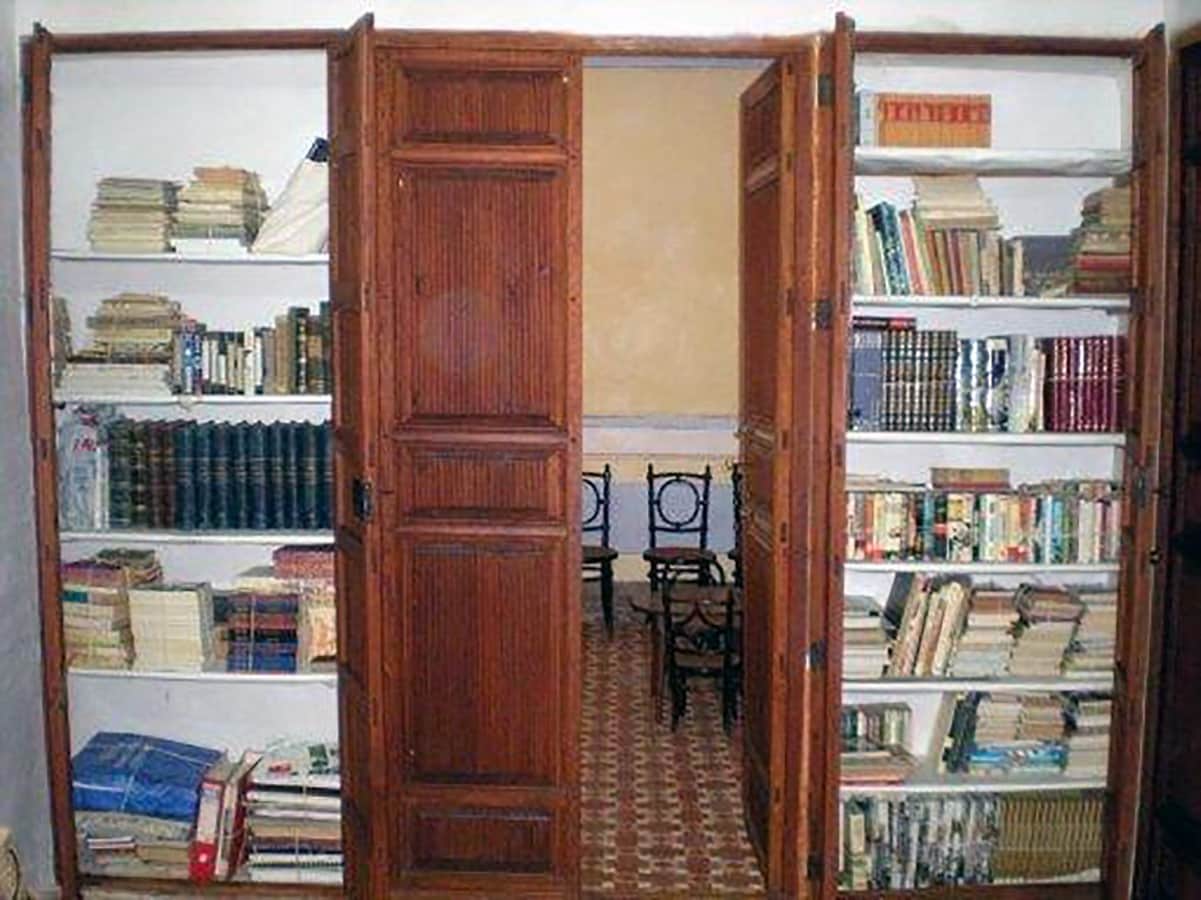 8 bedroom Finca/Country House for sale in Pinoso with pool - € 170,000 (Ref: 3126916)