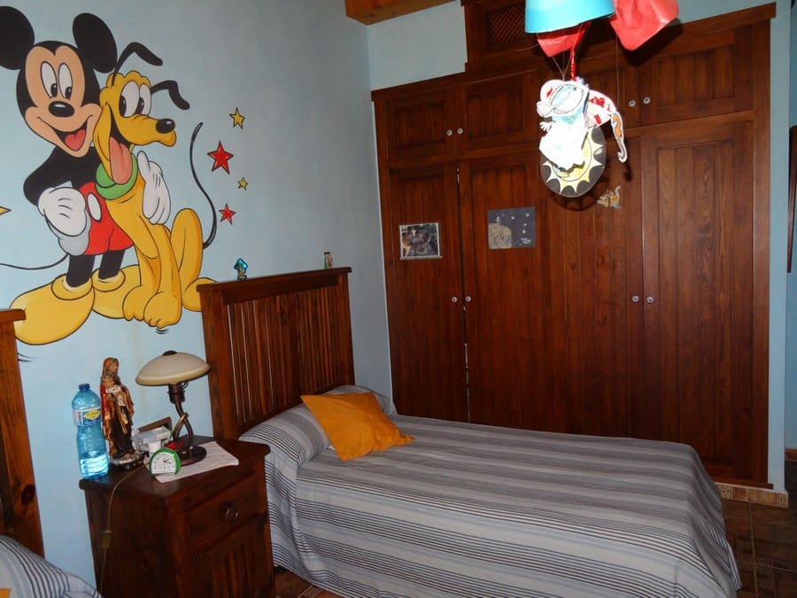 4 bedroom Finca/Country House for sale in Pinoso with pool - € 250,000 (Ref: 3171525)