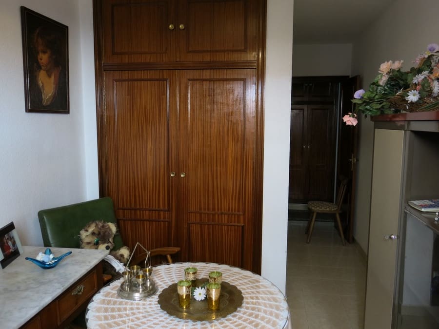 3 slaapkamer Appartement te koop in Monovar / Monover met zwembad - € 135.000 (Ref: 3184693)