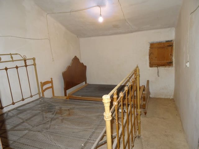 4 soverom Finca/Herregård til salgs i Pinoso med svømmebasseng - € 40 000 (Ref: 3190065)