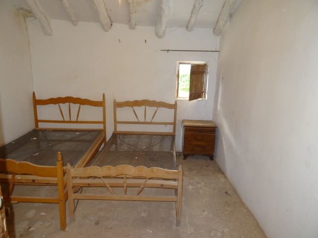 4 soverom Finca/Herregård til salgs i Pinoso med svømmebasseng - € 40 000 (Ref: 3190065)