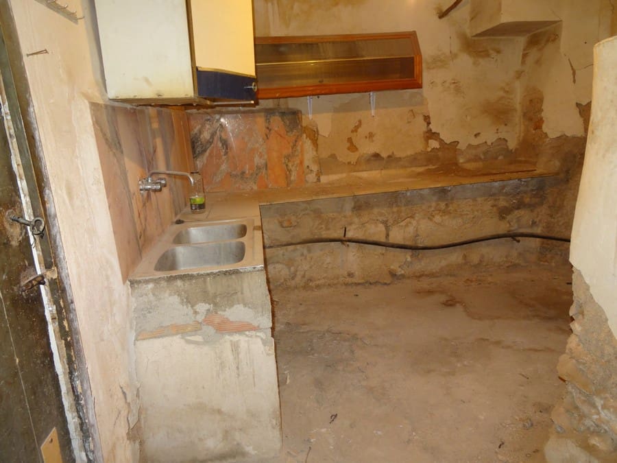 4 soverom Finca/Herregård til salgs i Pinoso med svømmebasseng - € 40 000 (Ref: 3190065)