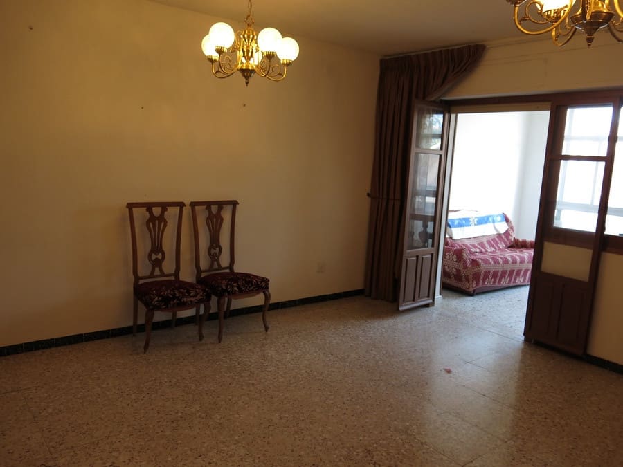 3 quarto Apartamento para venda em Pinoso com piscina - 150 000 € (Ref: 3221698)