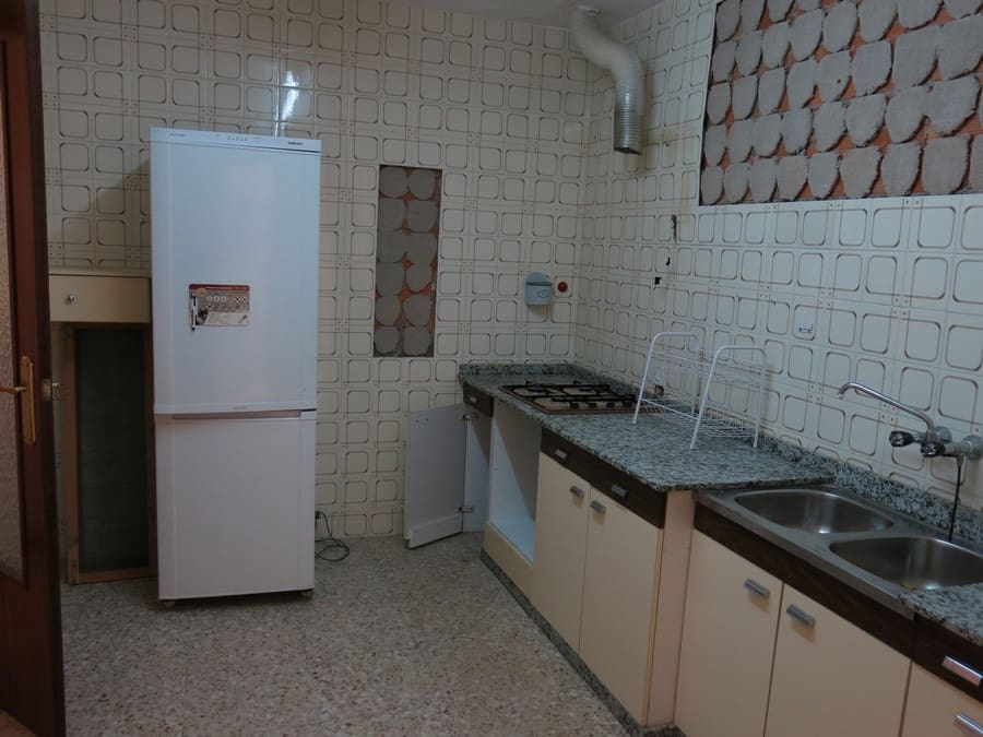 3 quarto Apartamento para venda em Pinoso com piscina - 150 000 € (Ref: 3221698)