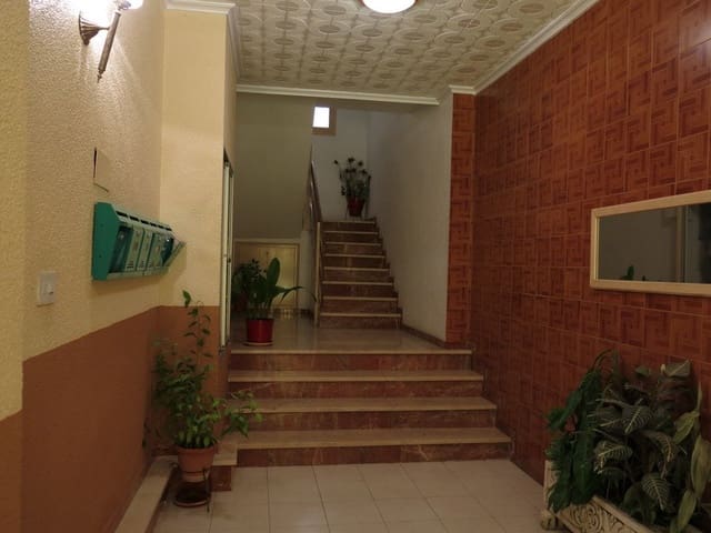 3 chambre Appartement à vendre à Pinoso avec piscine - 150 000 € (Ref: 3221698)