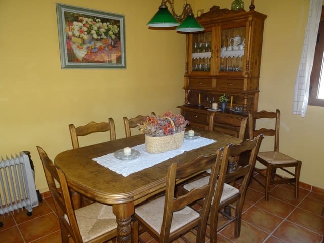 4 bedroom Finca/Country House for sale in Chinorlet / Xinorlet, Monóvar / Monóver with pool - € 156,000 (Ref: 3223716)