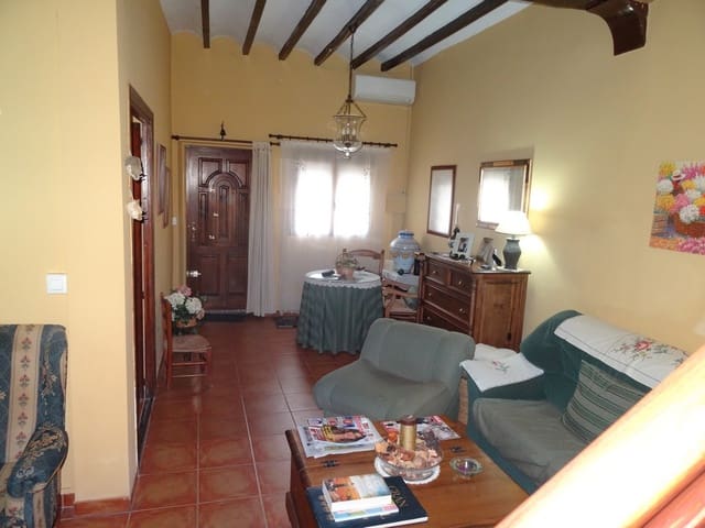 4 bedroom Finca/Country House for sale in Chinorlet / Xinorlet, Monóvar / Monóver with pool - € 156,000 (Ref: 3223716)