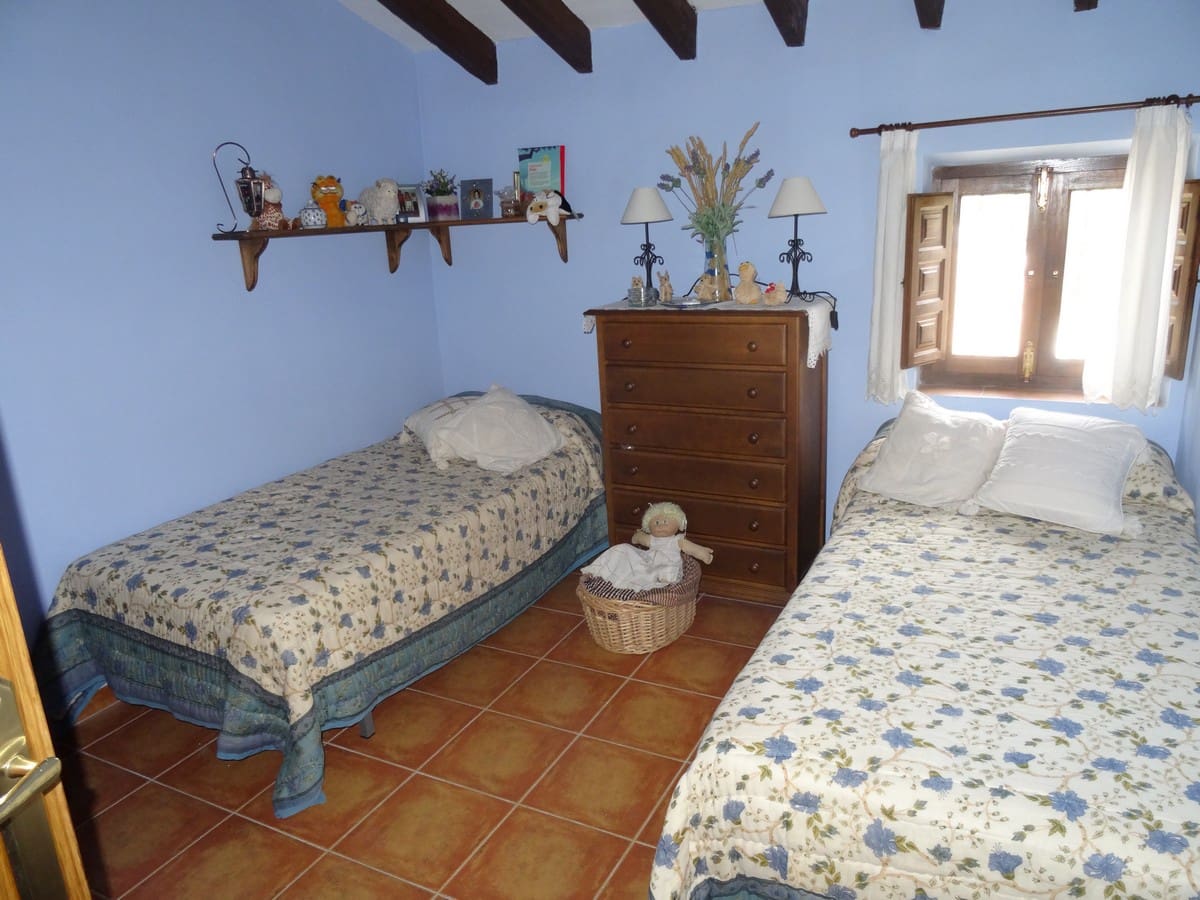4 quarto Quinta/Casa Rural para venda em Chinorlet / Xinorlet com piscina - 156 000 € (Ref: 3223716)