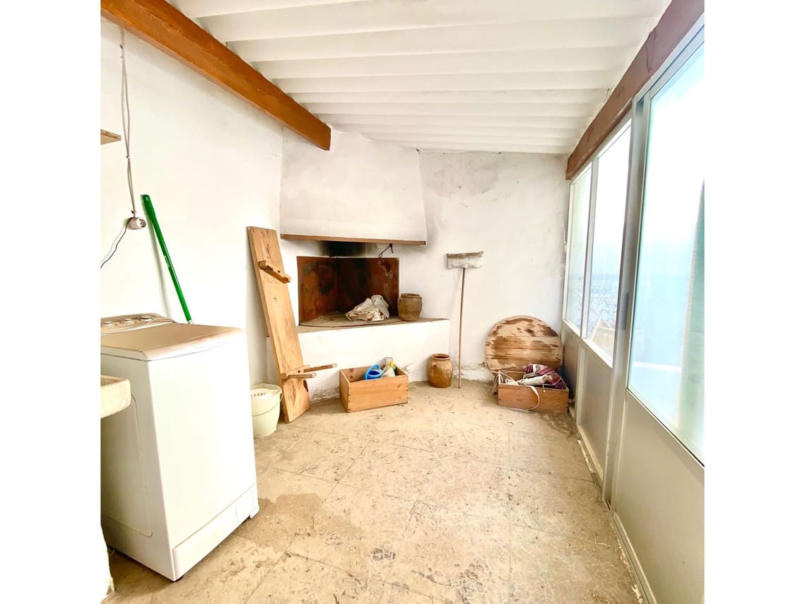 5 soverom Hus til salgs i Pinoso med svømmebasseng - € 105 000 (Ref: 3226543)