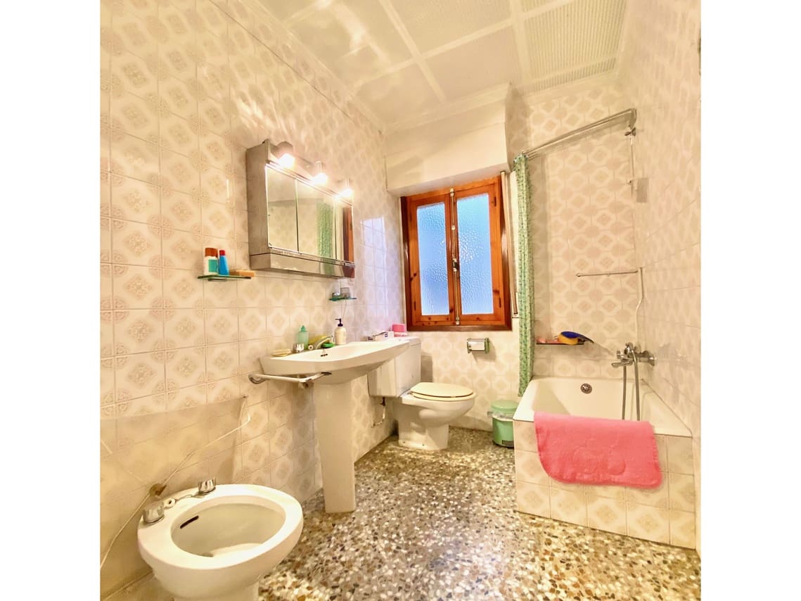 5 soverom Hus til salgs i Pinoso med svømmebasseng - € 105 000 (Ref: 3226543)