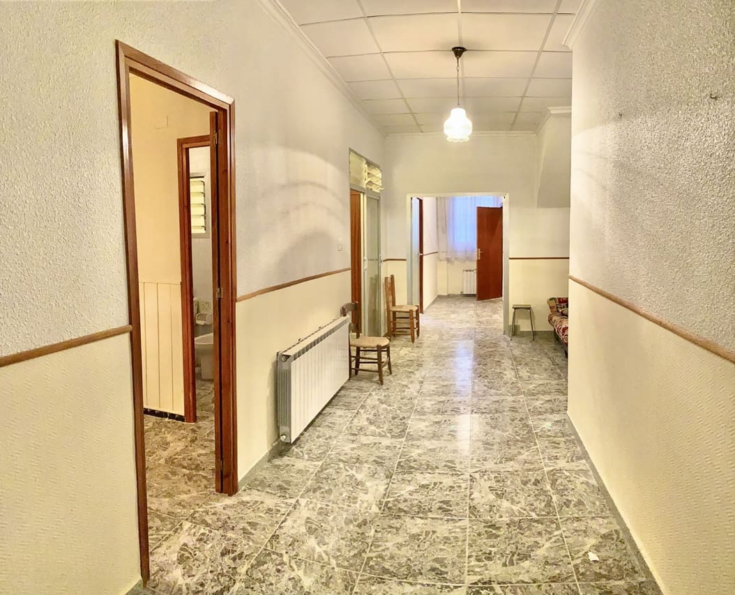 5 soverom Hus til salgs i Pinoso med svømmebasseng - € 105 000 (Ref: 3226543)