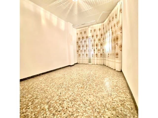 5 soverom Hus til salgs i Pinoso med svømmebasseng - € 105 000 (Ref: 3226543)