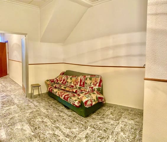 5 soverom Hus til salgs i Pinoso med svømmebasseng - € 105 000 (Ref: 3226543)