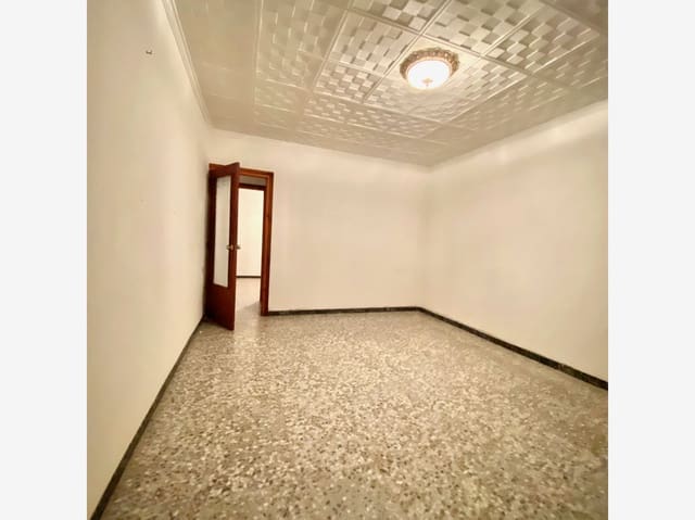 5 soverom Hus til salgs i Pinoso med svømmebasseng - € 105 000 (Ref: 3226543)