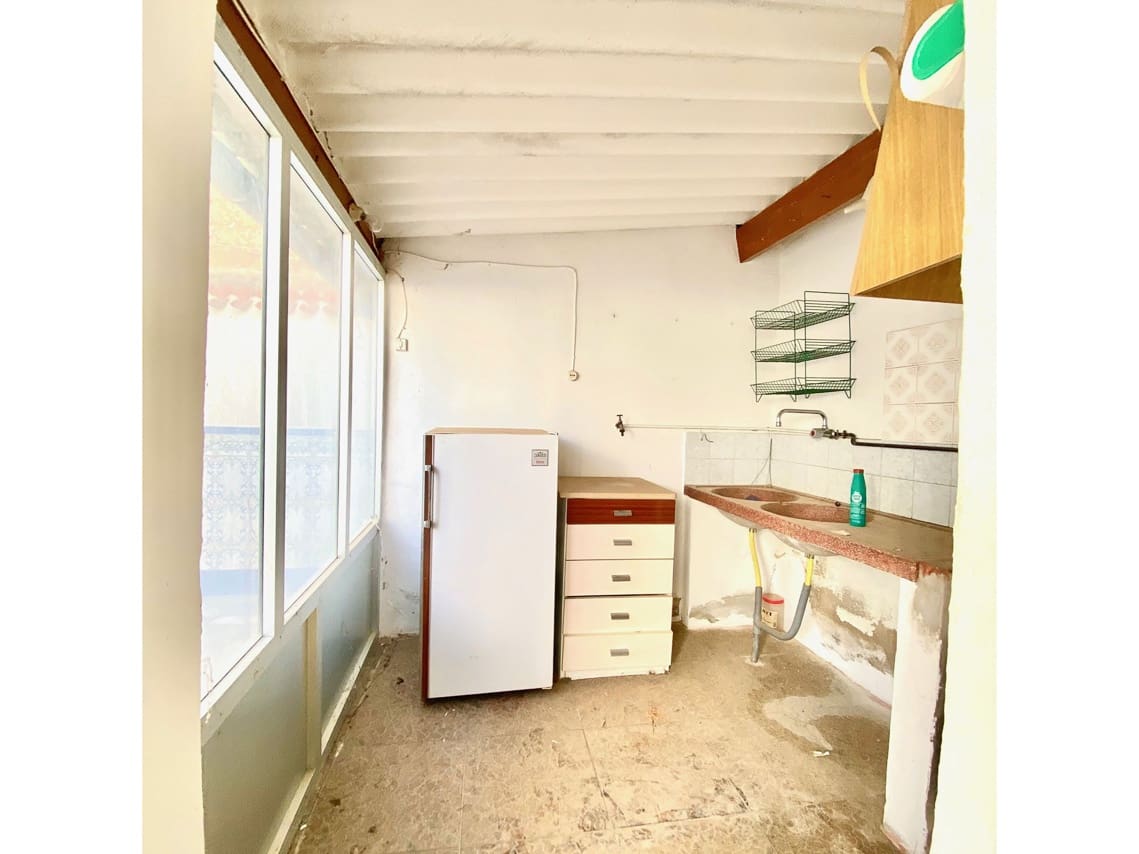 5 soverom Hus til salgs i Pinoso med svømmebasseng - € 105 000 (Ref: 3226543)