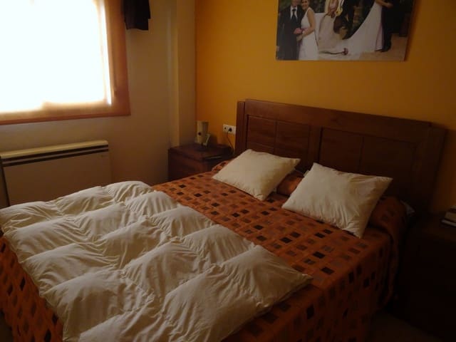 3 quarto Apartamento para venda em Pinoso com piscina - 120 000 € (Ref: 3228035)