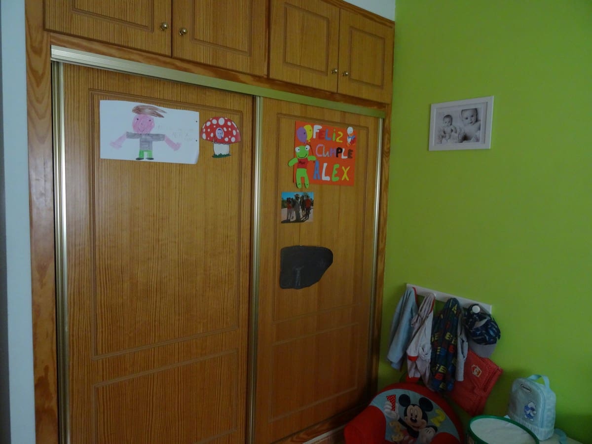 3 bedroom Apartment for sale in Pinoso with pool - € 120,000 (Ref: 3228035)