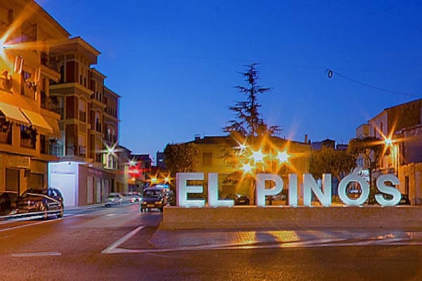 3 bedroom Villa for sale in Pinoso with pool - € 318,525 (Ref: 3240471)