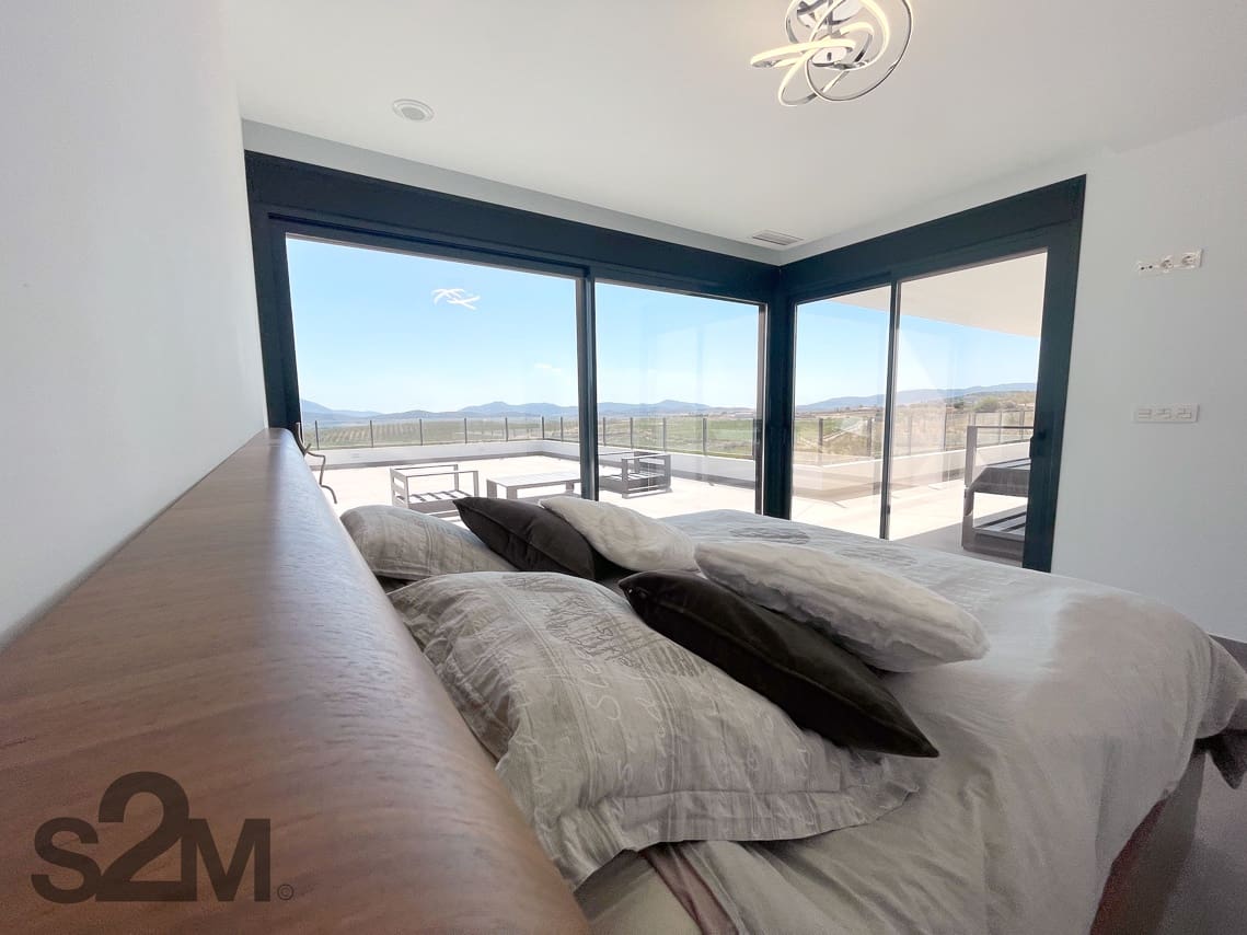 5 bedroom Villa for sale in Pinoso with pool - € 472,650 (Ref: 3240472)