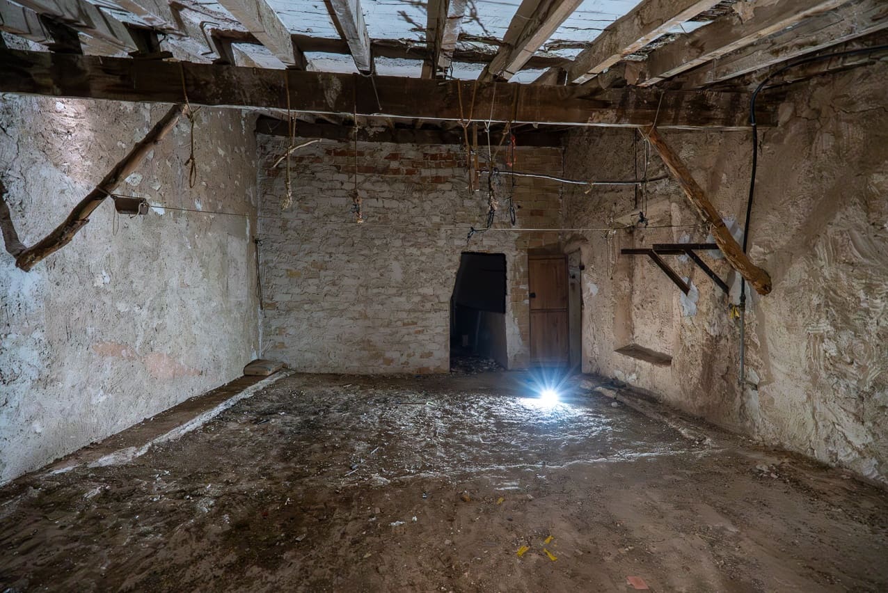 2 soveværelse Finca/Landehus til salg i Pinoso med swimmingpool - € 59.950 (Ref: 3260870)